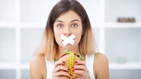 Nhịn ăn để giảm cân có phải cách giảm cân an toàn
